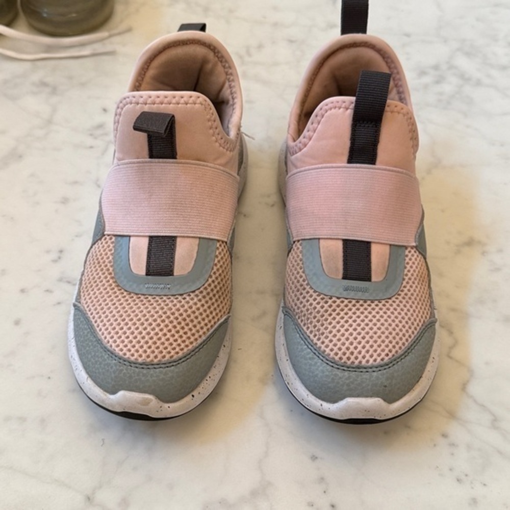 All In Motion Toddler Girls Pink Gray Slip On Sneakers Size 1